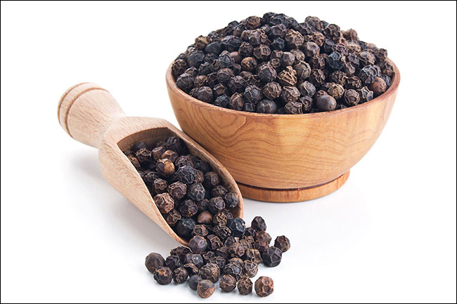We are looking for black pepper. Trial order: 100 MT